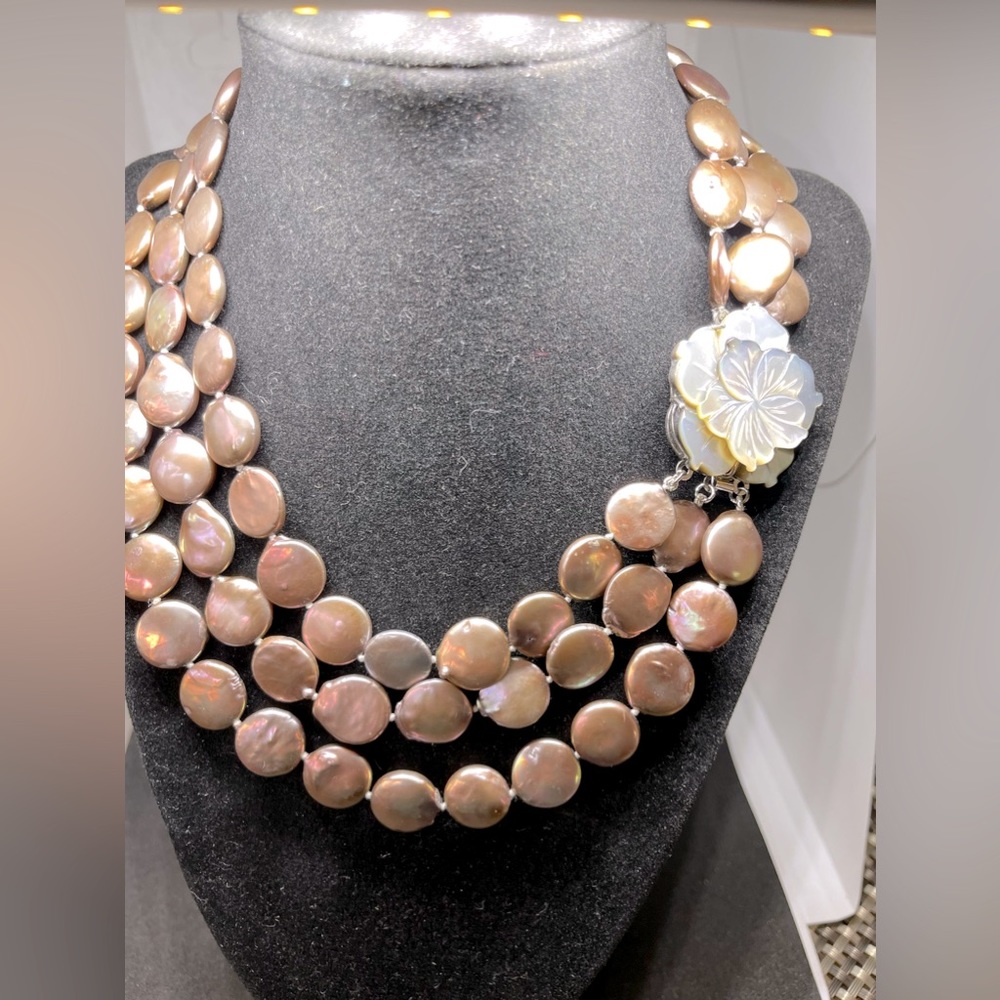 Pearl necklace